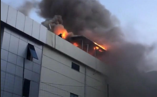 Ankarada fabrik yanır