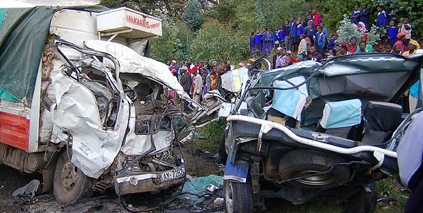 Keniyada yol qəzasında 13 nəfər ölüb
