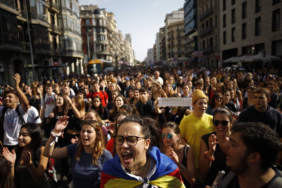 Kataloniyada yeni etiraz aksiyaları keçirilib, xəsarət alanlar var