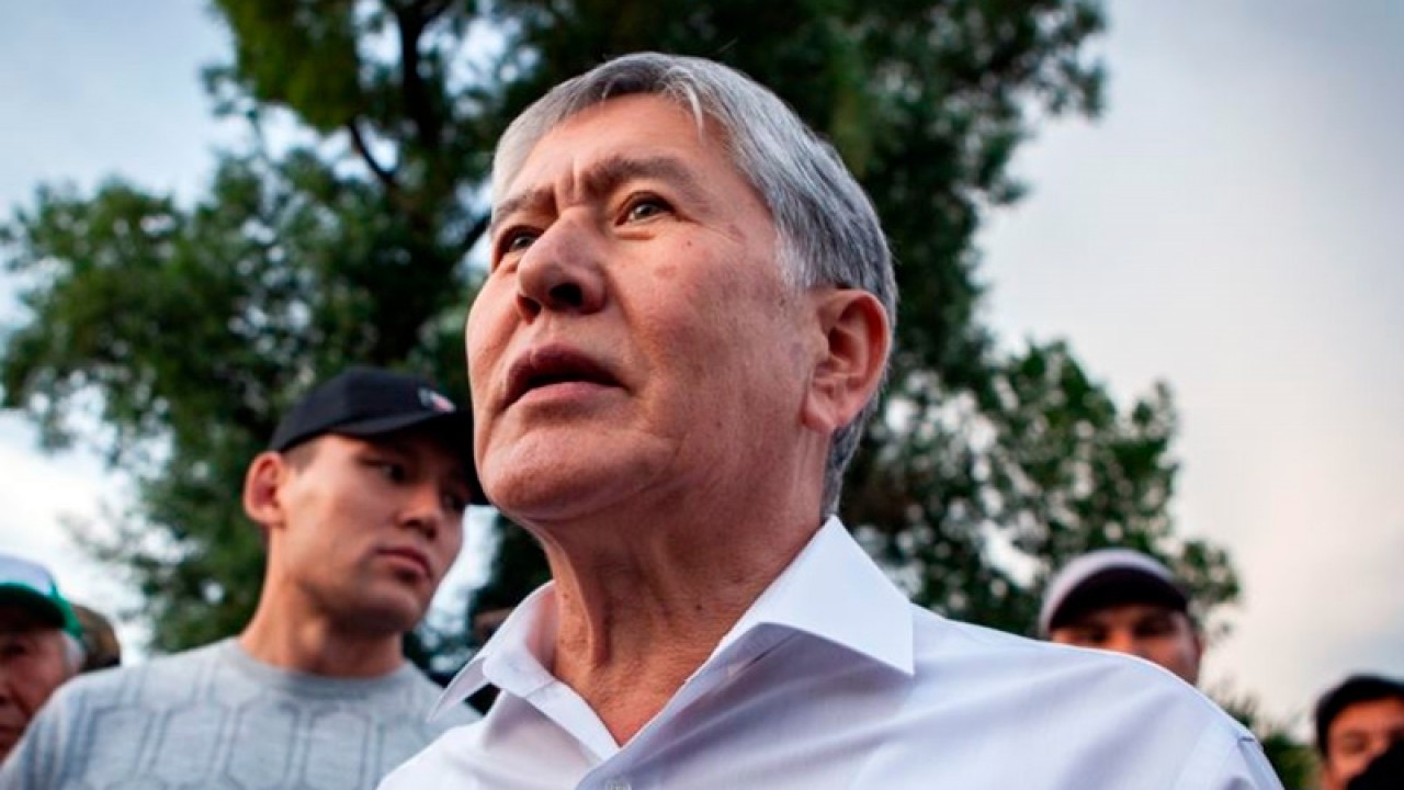 Almazbek Atambayev məcburi qaydada məhkəməyə gətirilib