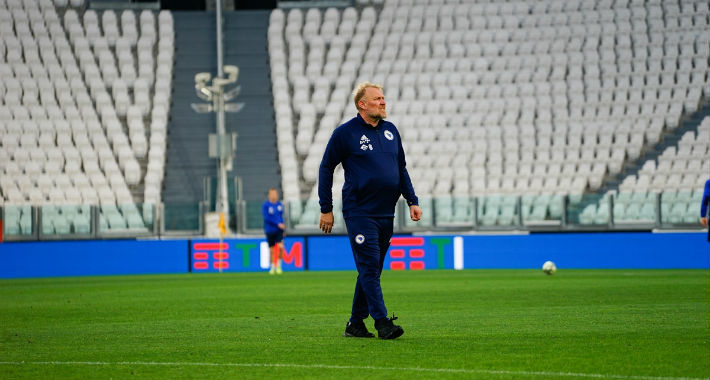 Robert Prosineçki “Qarabağ”ın qapıçısının atasına cavab verib