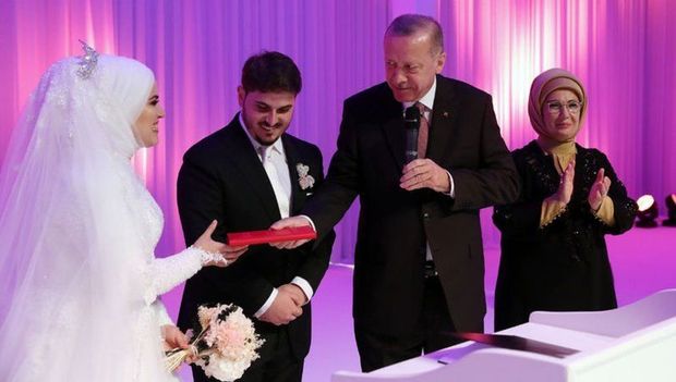 Ərdoğan nikah şahidi oldu – FOTO