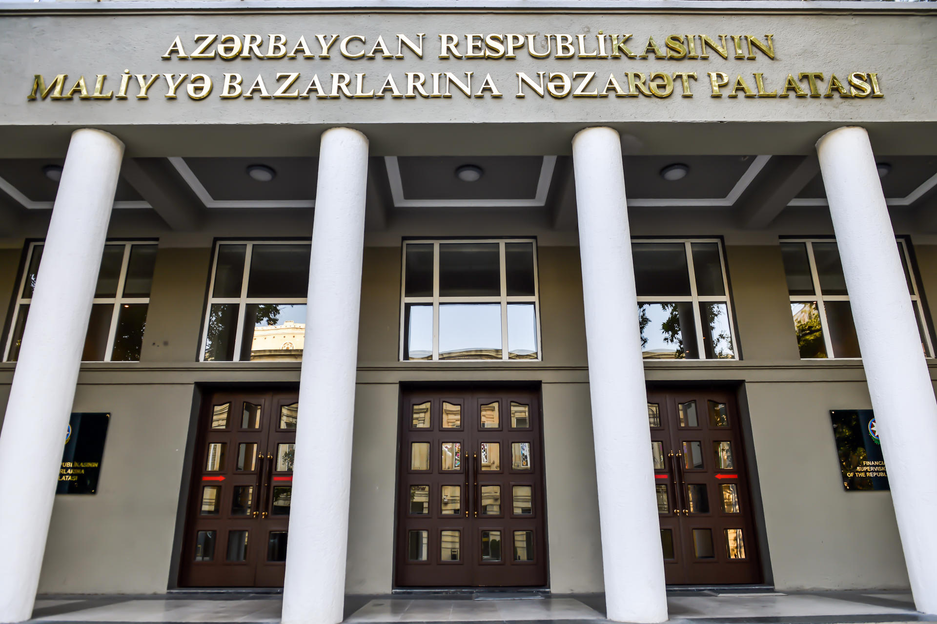 Maliyyə Bazarlarına Nəzarət Palatası ləğv edilib