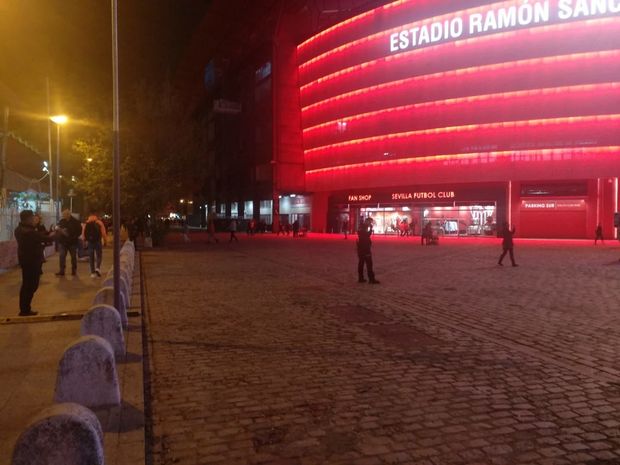 “Qarabağ”ın oyununda təxribat törədən ermənilər stadiondan uzaqlaşdırıldılar
