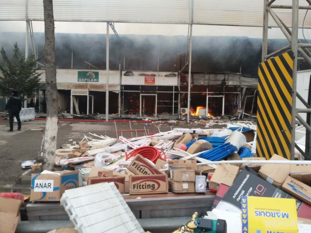 “EuroHome”dakı yanğın zamanı oğurluq olub, 3 nəfər saxlanlıb