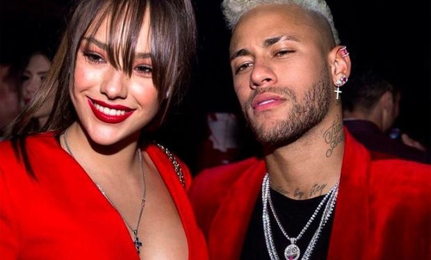 Neymar rus gözəli ilə gizli eşq yaşadı – FOTO