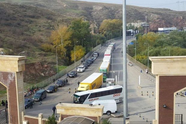 Azərbaycan-Gürcüstan sərhədindəki məntəqənin iş müddəti iki saata endirildi