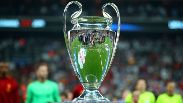 UEFA Çempionlar Liqası və Avropa Liqası oyunlarını dayandırdı