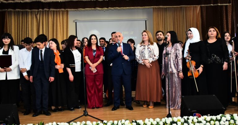 SDU və Musiqi Kollecinin birgə təşkilatçılığı ilə Ulu Öndərin 100 illiyinə həsr olunmuş konsert proqramı keçirildi