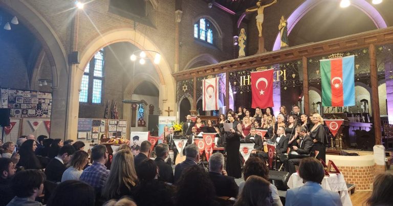 Londonda Türk Klassik Musiqisi konserti baş tutdu – FOTOLAR